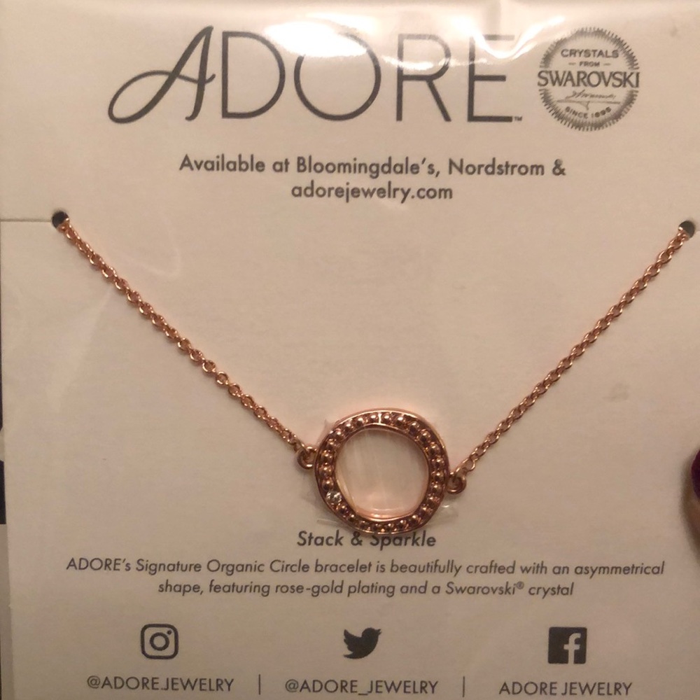 Adore rose gold circle necklace